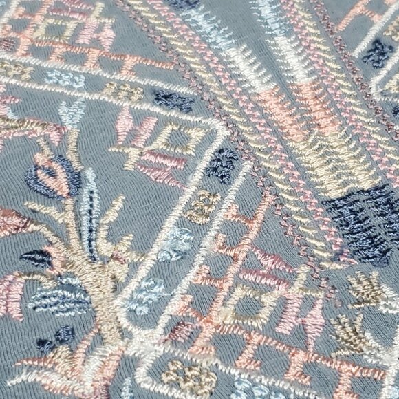 Tolani Size Small 100% Cotton Light Blue Multicolor Embroidered Crewneck T-Shirt - Picture 3 of 6